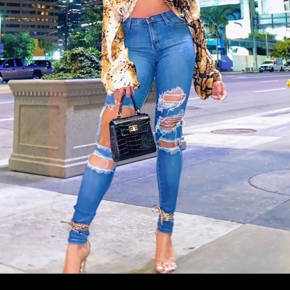High Waisted Jeans​
